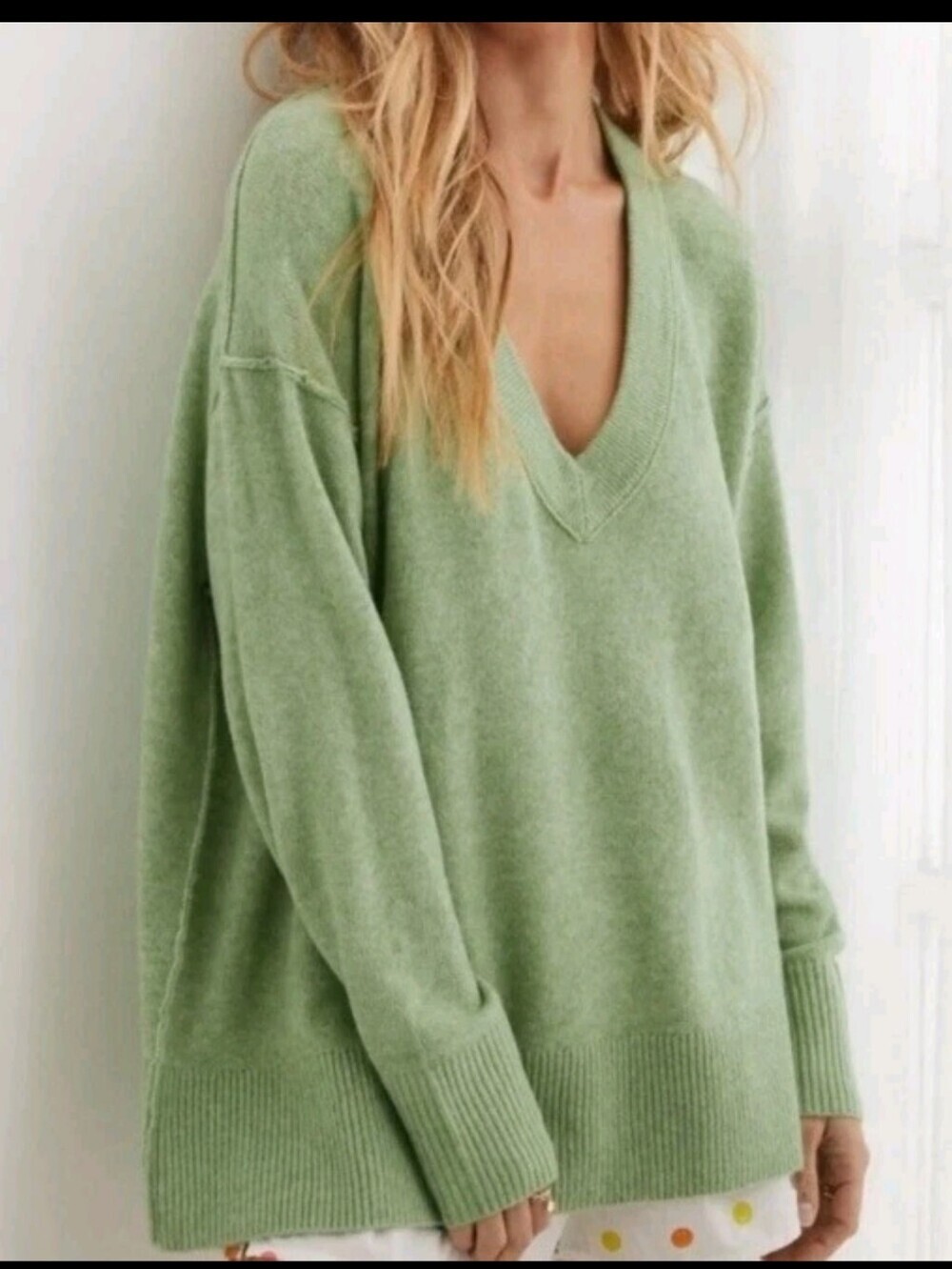 Aerie Unreal V-Neck Sweater Set Of 2 - Picture 4 of 11